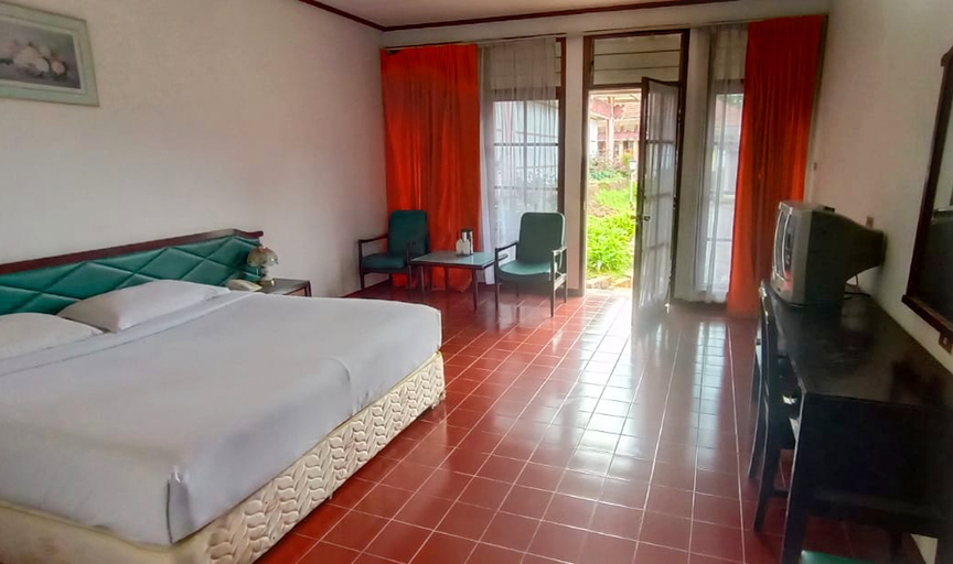 Danau Toba International Cottage Berastagi 2/10