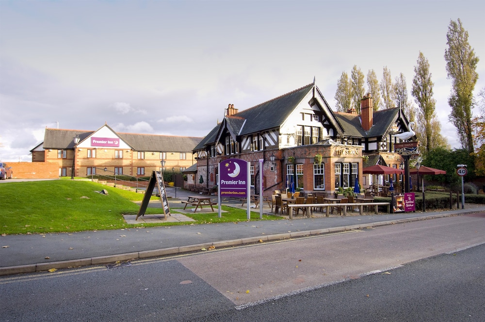 Premier Inn Warrington North East 36/45