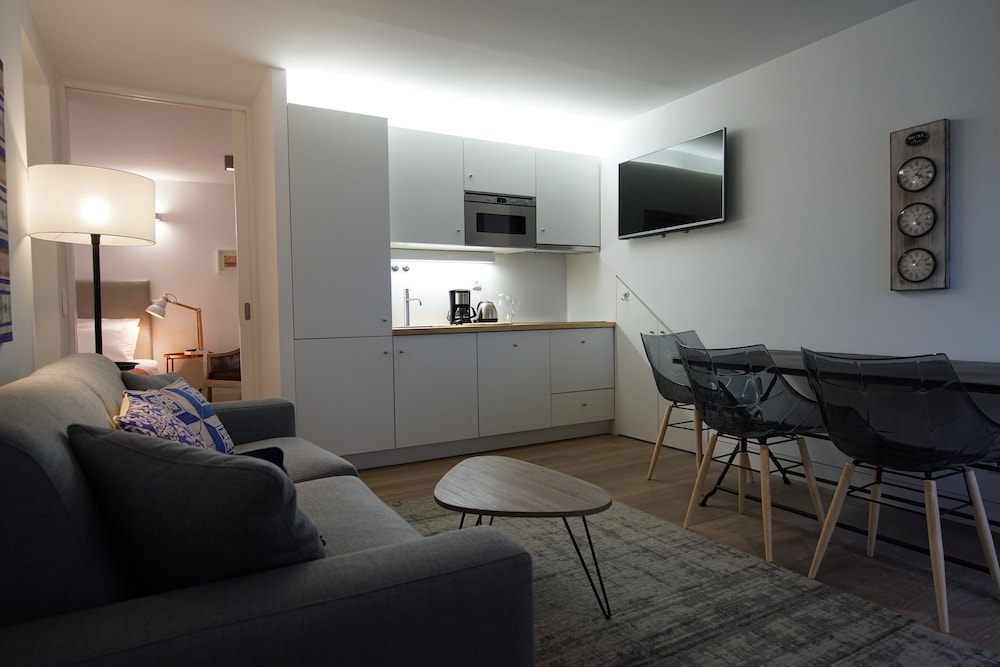 Alma Moura Residences 45/52