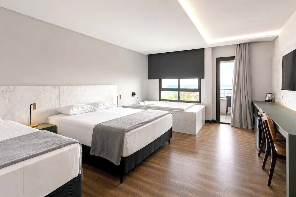 Ingleses Park Hotel 25/69