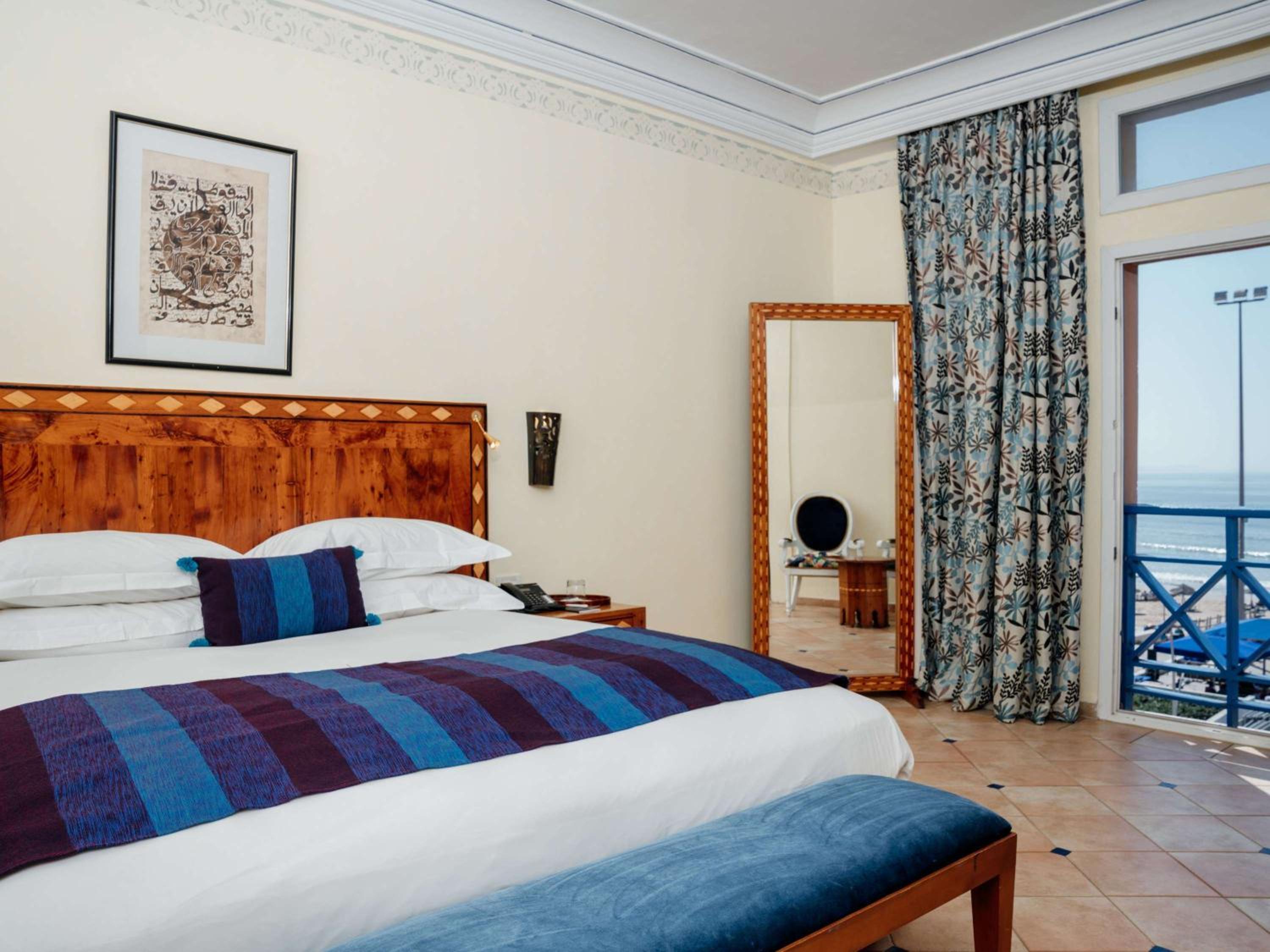 Executive, Suite, Pool View
