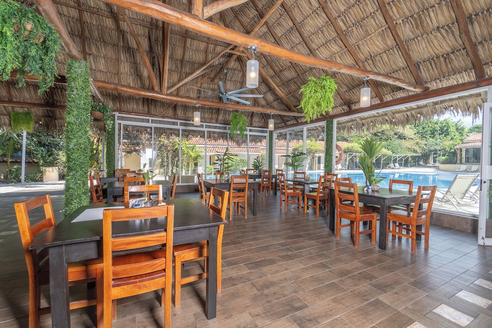 Seis Playas Hotel 38/50