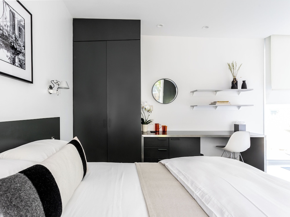 Frame Hotel - Treehouse (formerly Kimber Modern) 15/46