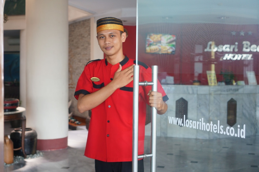 Losari Beach Hotel 6/26
