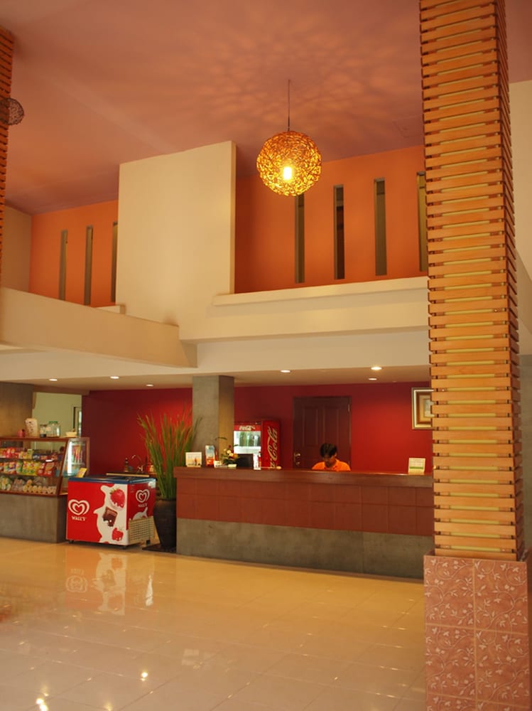 Sun Hotel 4/63