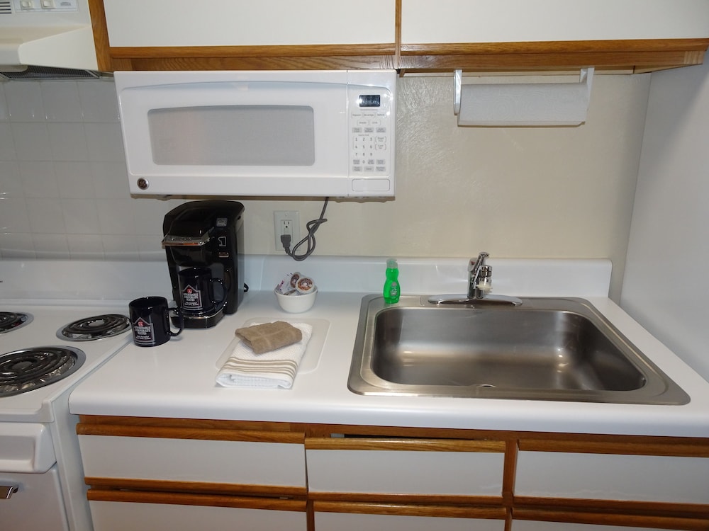 Affordable Corporate Suites 73/73