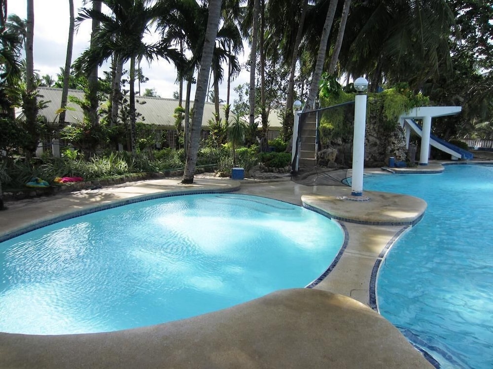 Estaca Bay Gardens Conference Resort 26/27