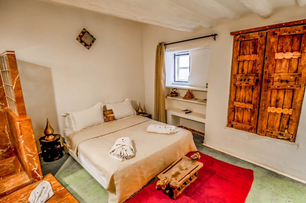 Riad Chorfa 10/50
