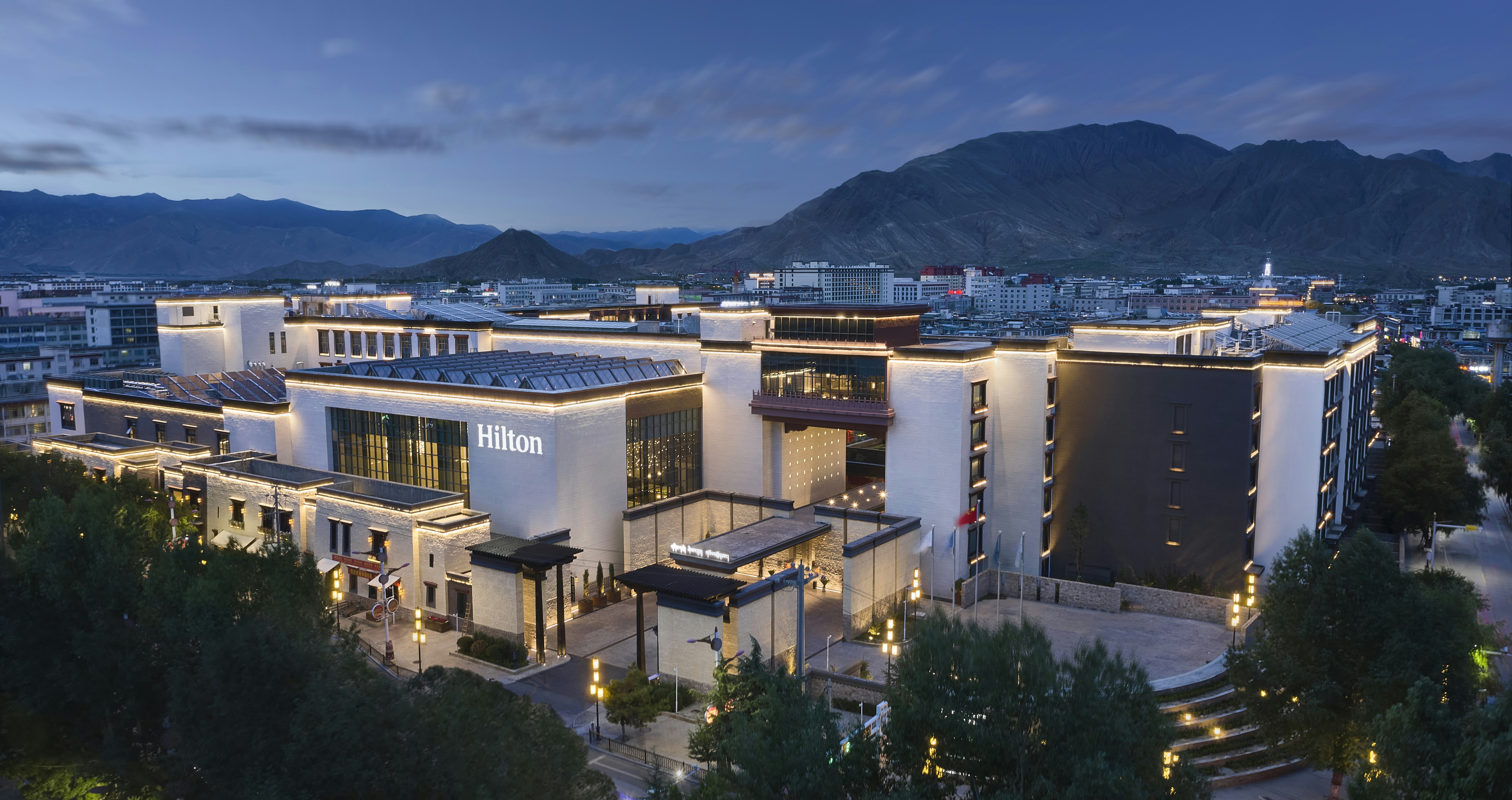 Hilton Shigatse 2/54