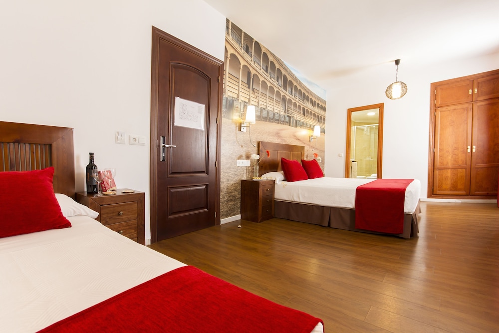 Hotel El Tajo and Spa 8/65