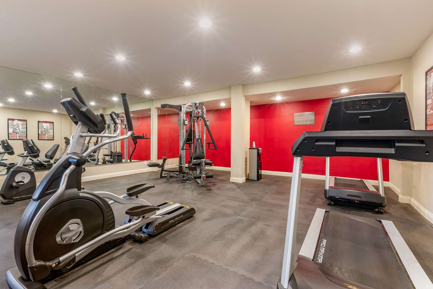 Comfort Inn & Suites Orange County John Wayne Airport 5/14