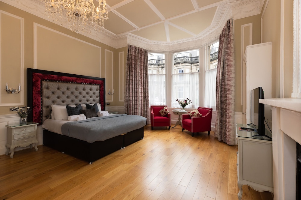 The Haymarket Hotel 8/50