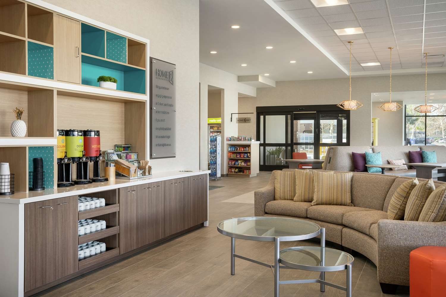 Home2 Suites by Hilton Woodland Hills Los Angeles 26/48