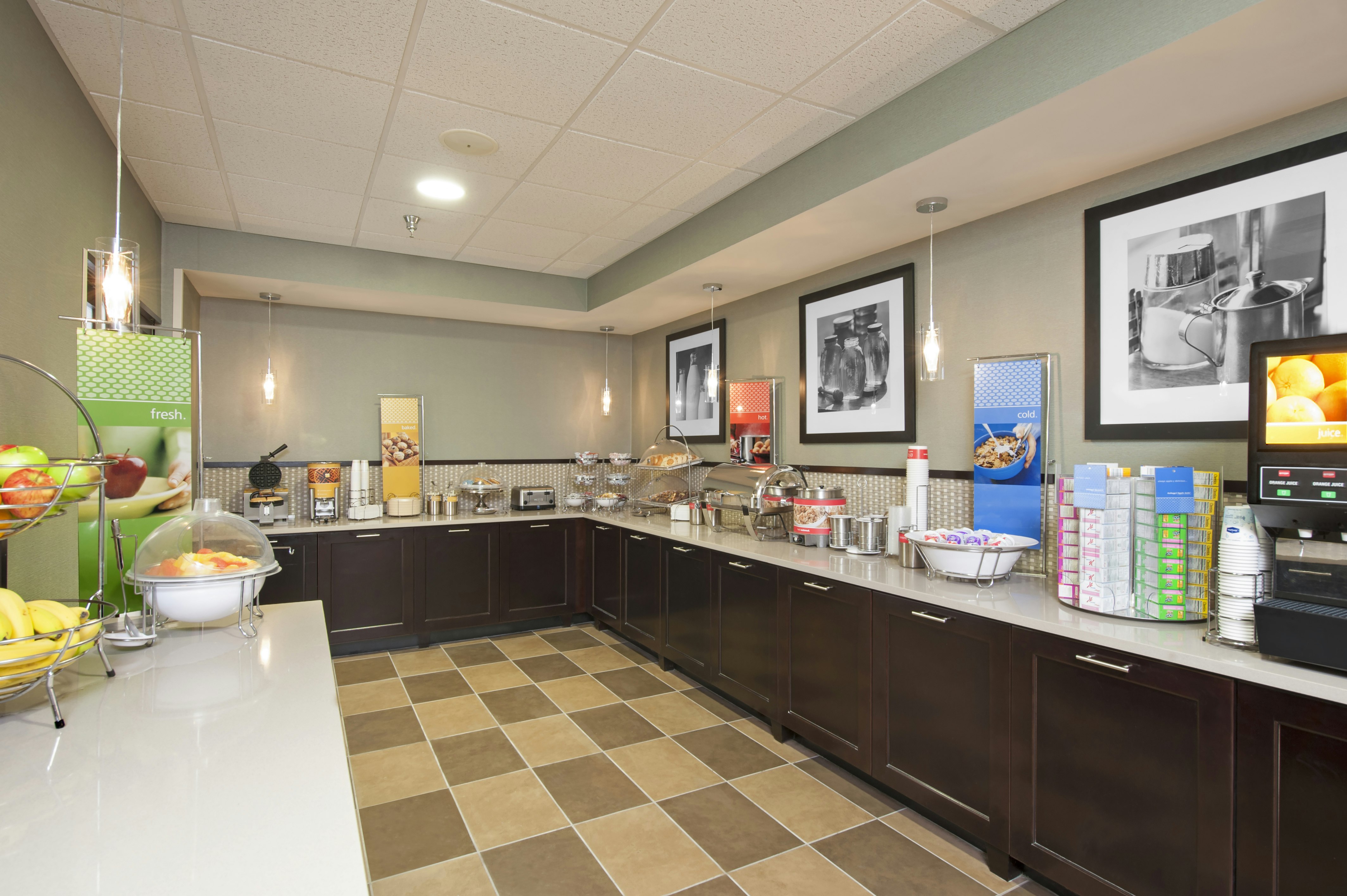 Hampton Inn Muskegon 6/40