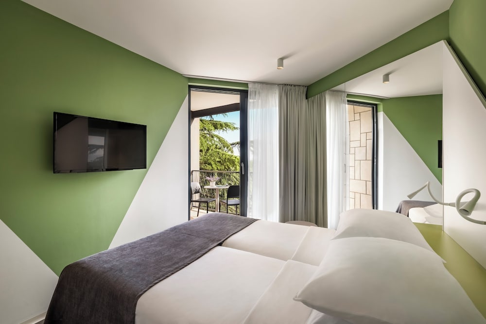 Comfort, Trundle Bed, with Extra Bed, Sea Side, Balcony، Aminess Vival Casa Lisanj 2/3