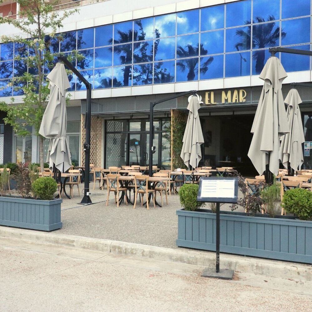 El Mar Hotel 3/61
