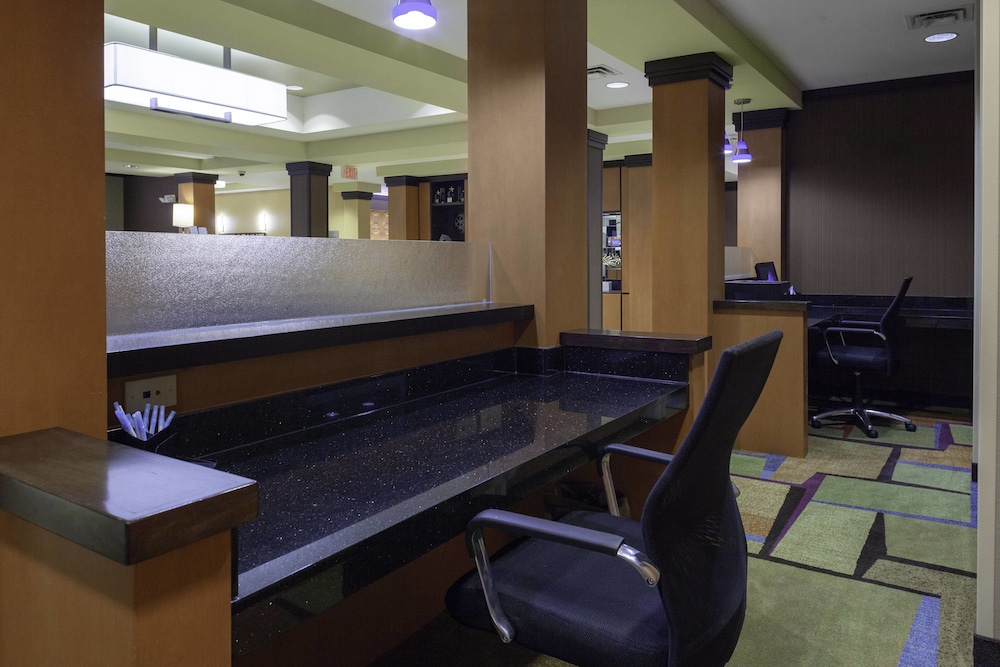 Fairfield Inn & Suites Seymour 23/40