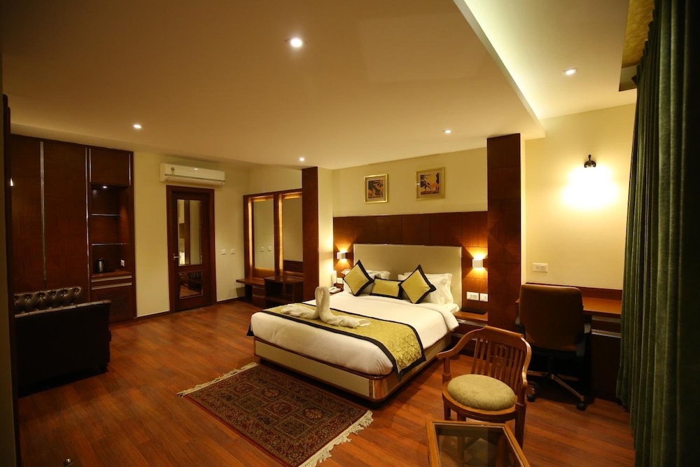 The Ic's Hotel 14/30
