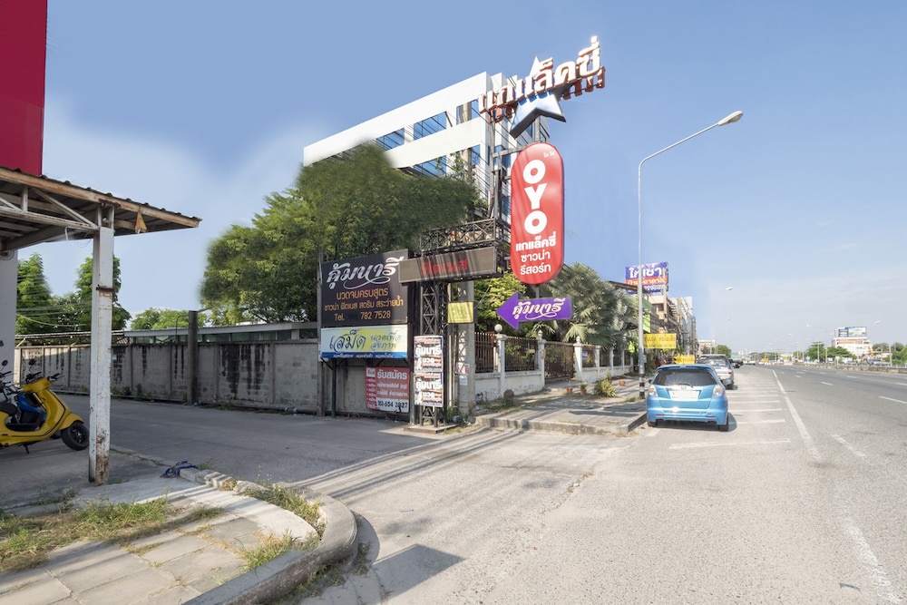 OYO 75382 Chonburi Hotel 38/42