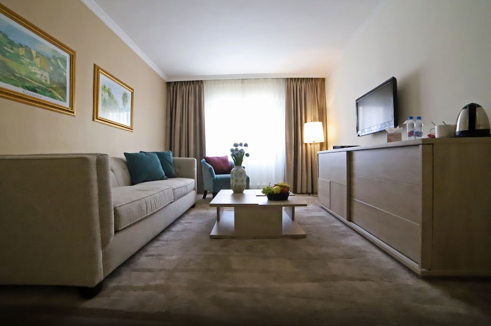 The Sanrock Hotel 28/47