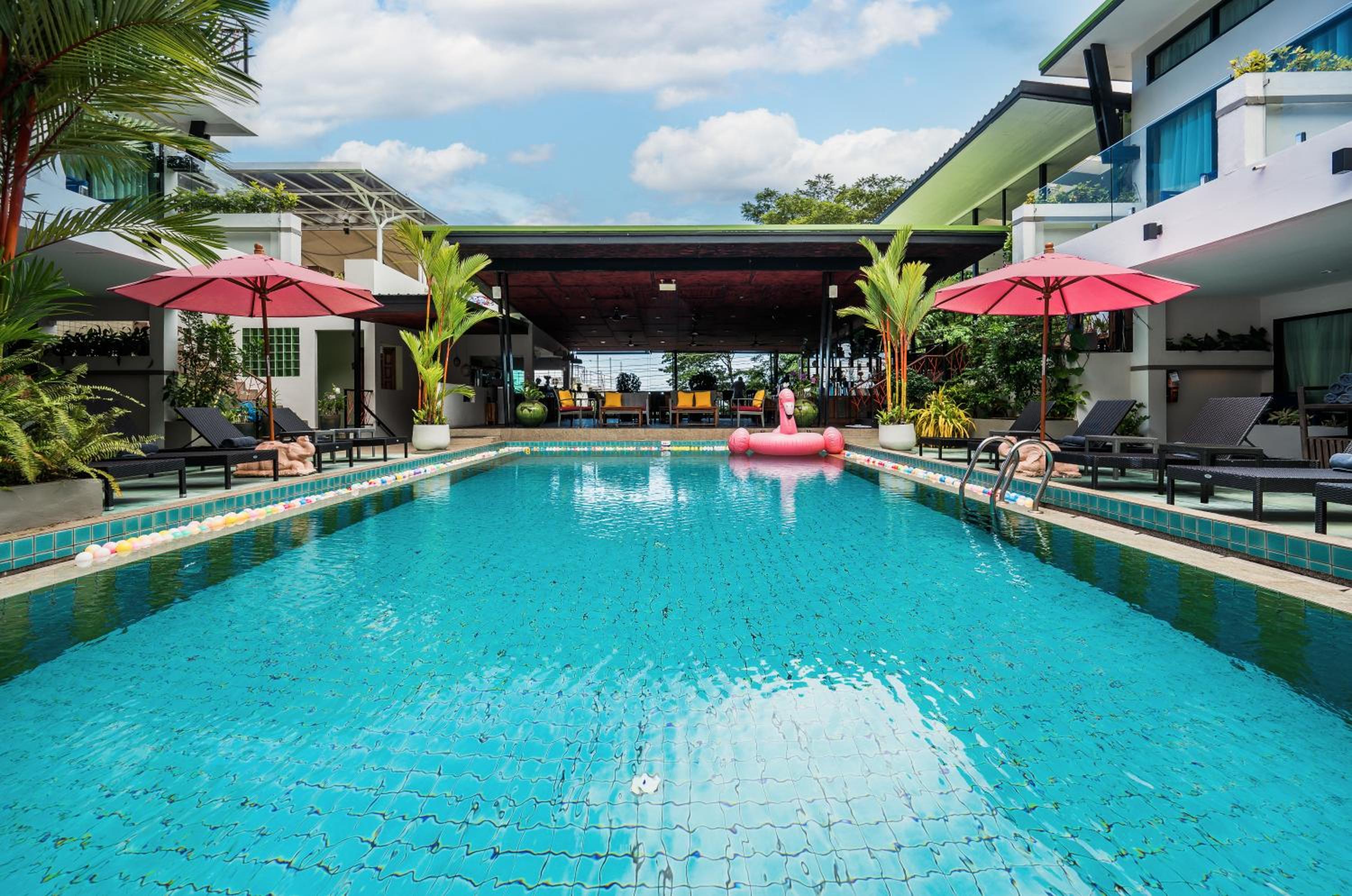 Cc S Hideaway Hotel in KARON BEACH