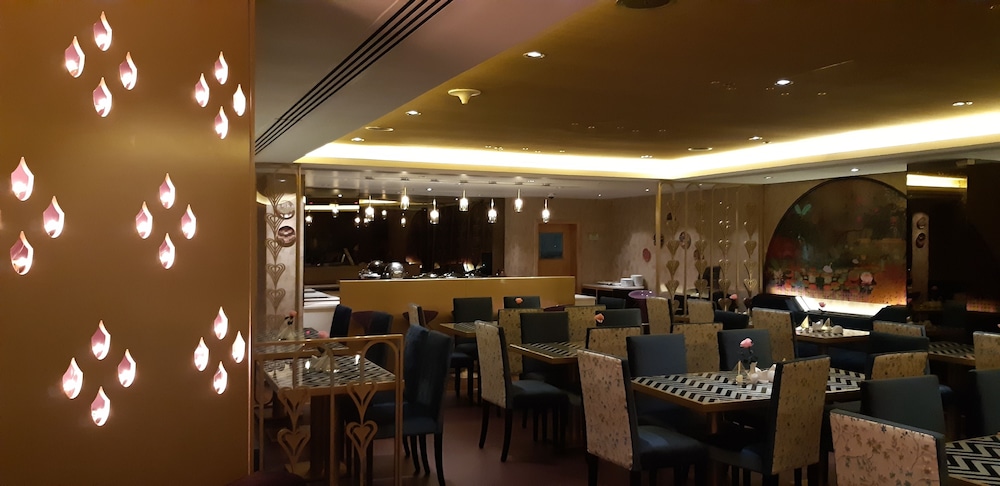 LOTUS GRAND HOTEL 34/50