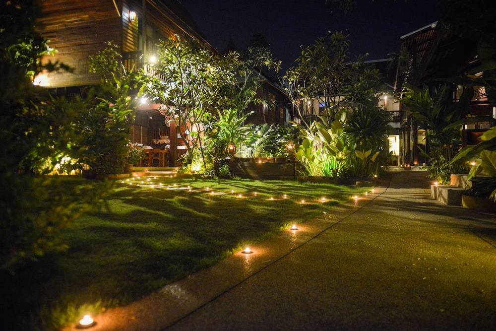 Hongkhao Village 86/100