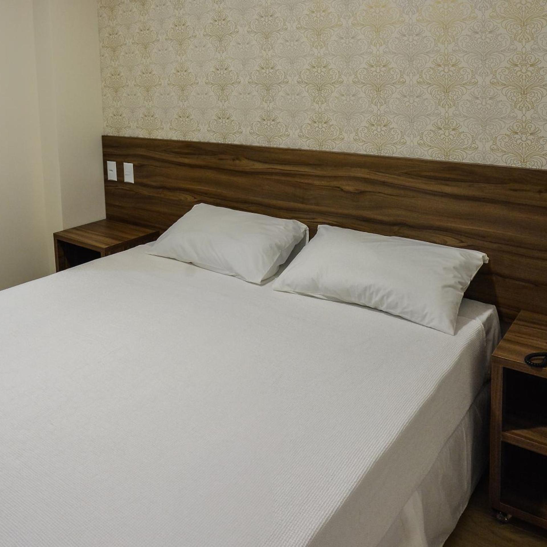 Mac Hotel 12/46