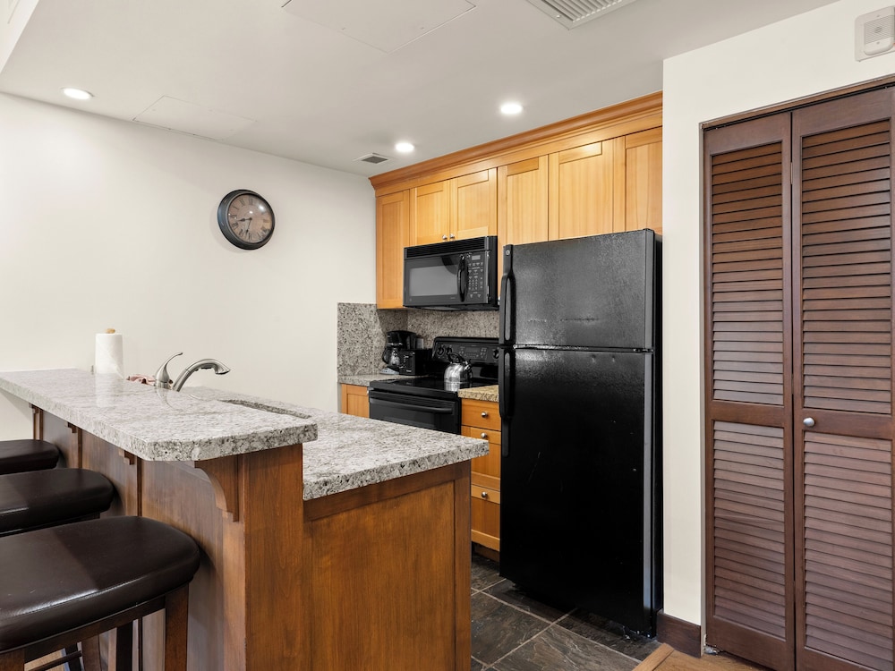 Sundial Lodge by All Seasons Resort Lodging 38/50