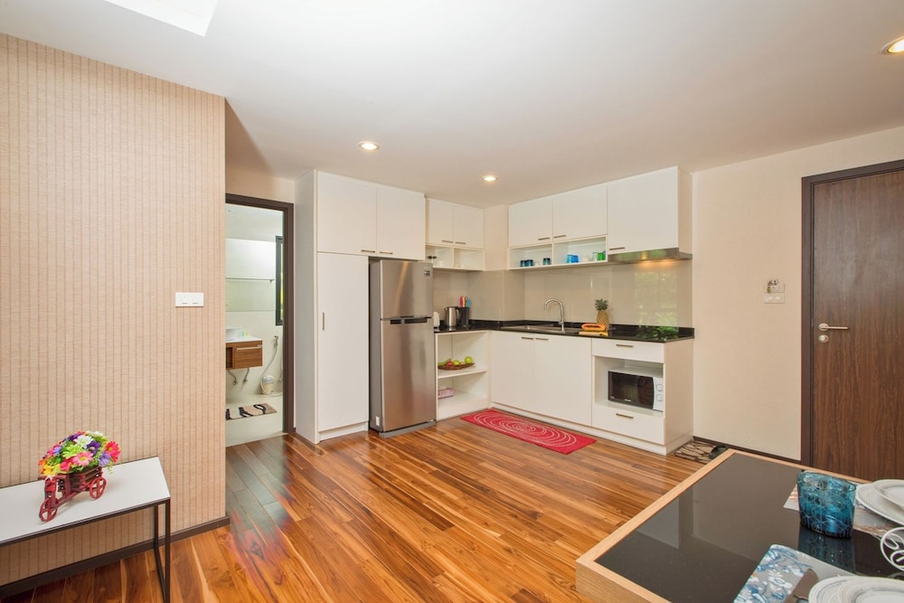 The Title Condo By Tropiclook 10/99