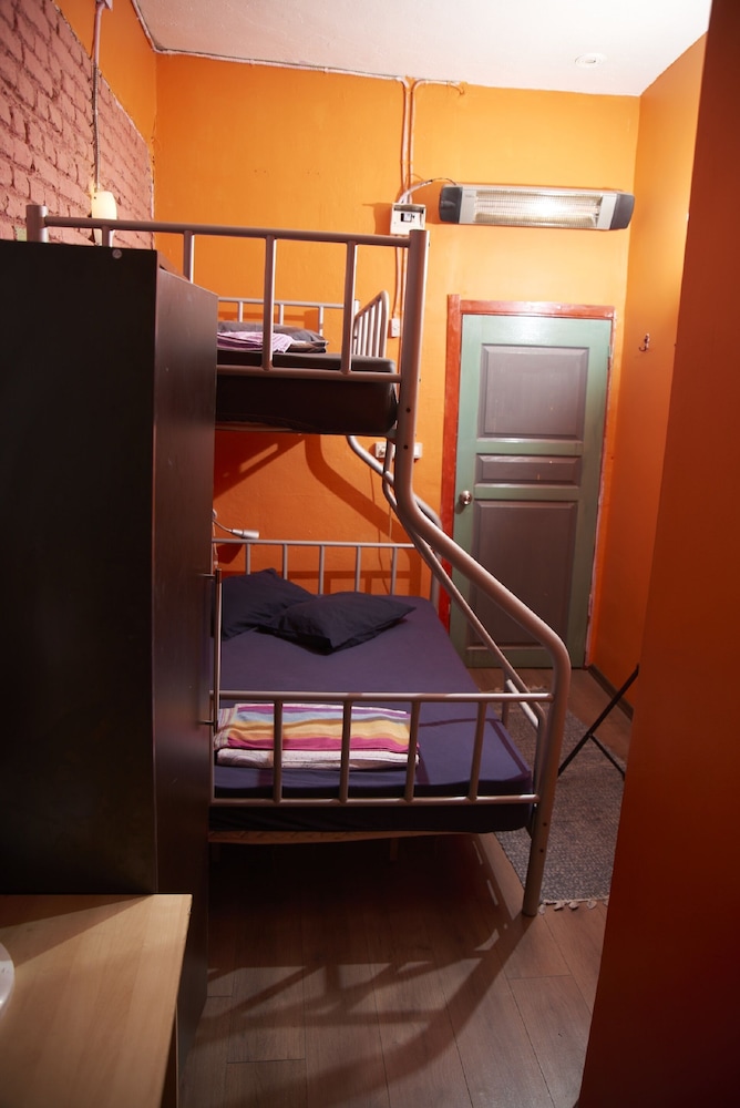 Chilloutlya Hostel&Bar 15/46