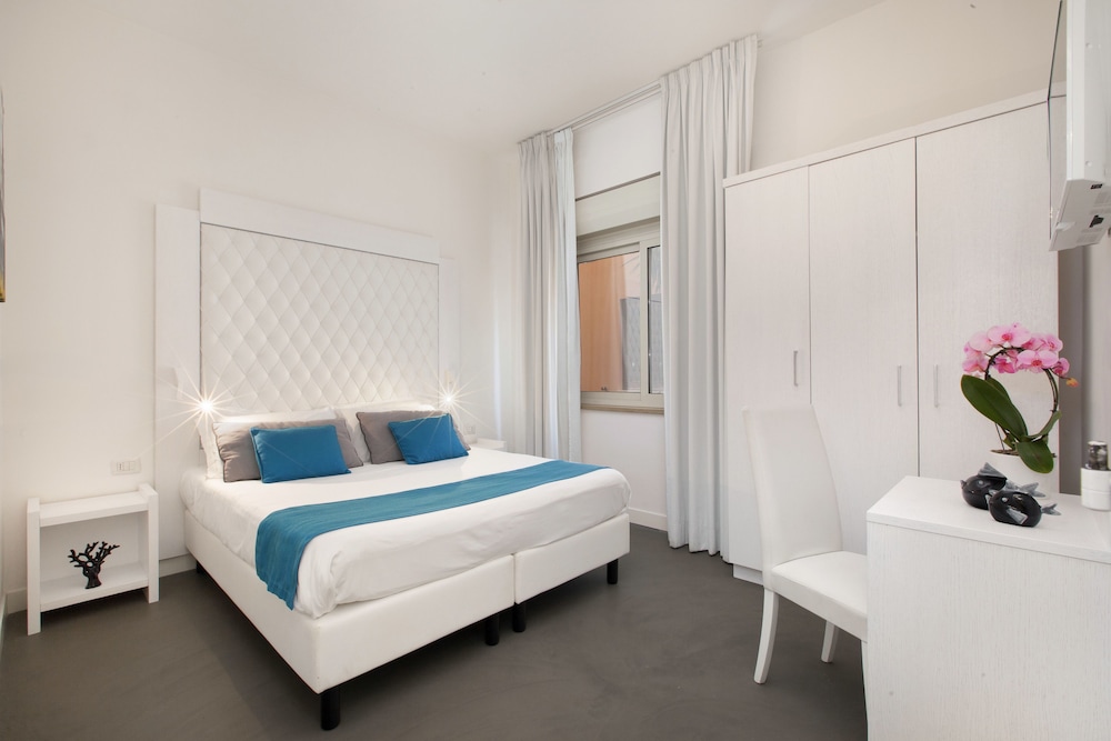 Tasso Suites 34/71