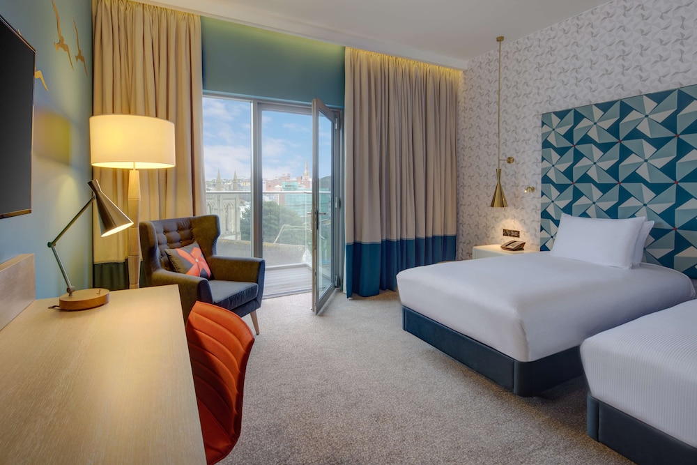 ROOM, TWIN BEDS, BALCONY