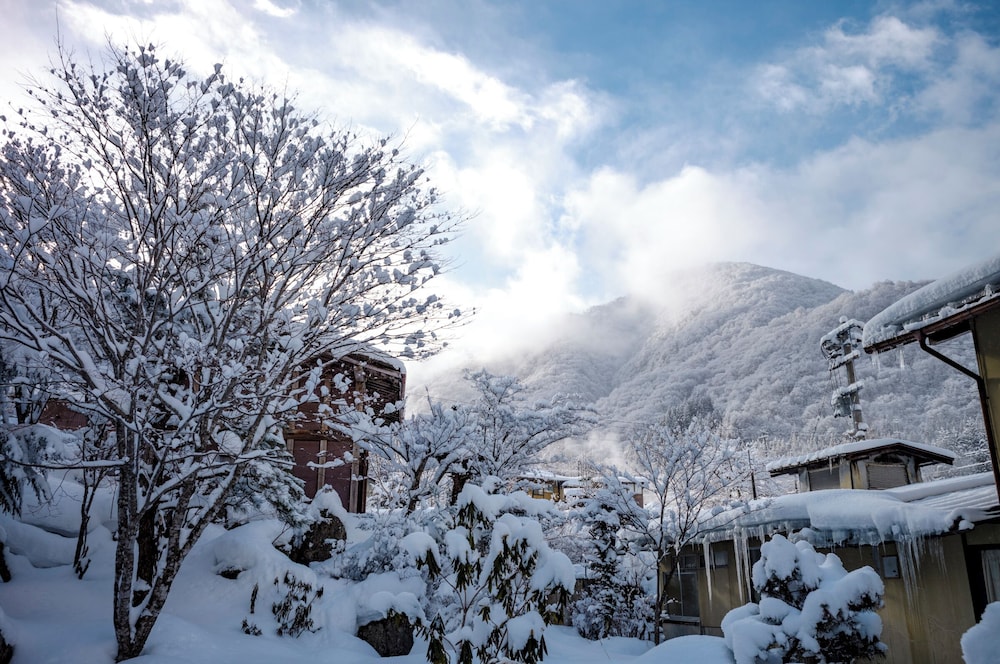 Ryokan Yakenoyu 47/51