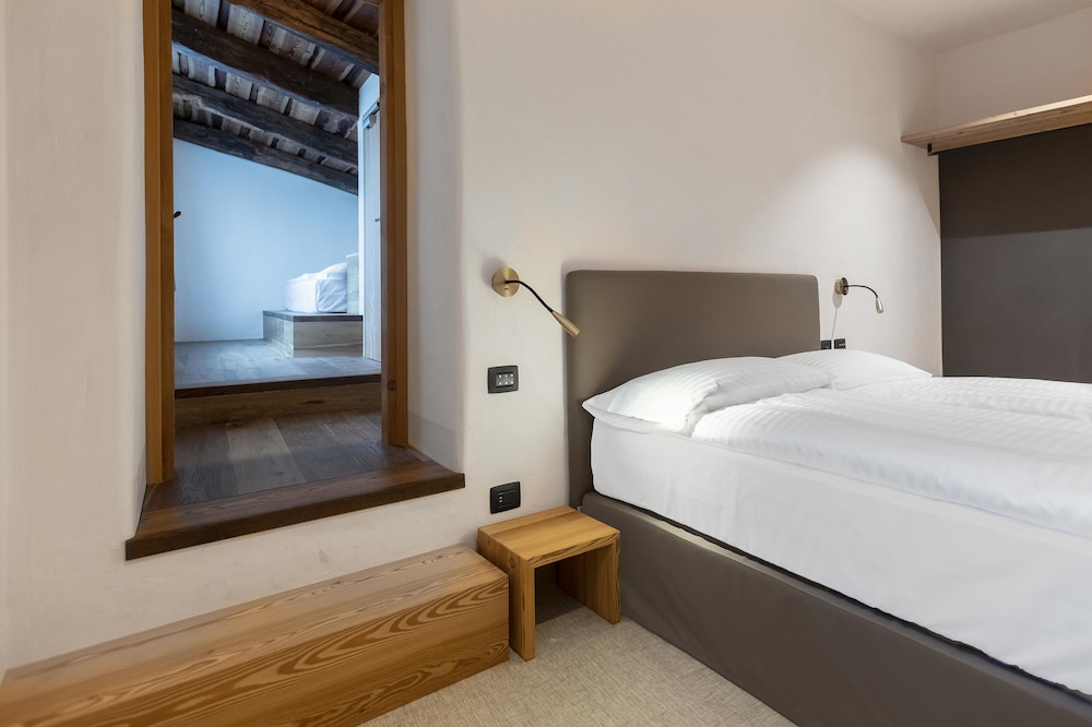 Curt di Clement Eco Mobility Hotel 16/50