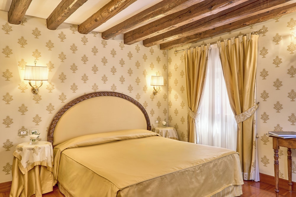 Palazzo Stern Hotel 31/88