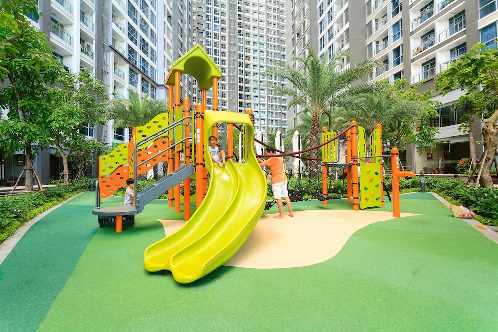 Hoasun Boutique Apartment - Vinhomes Central Park 37/50