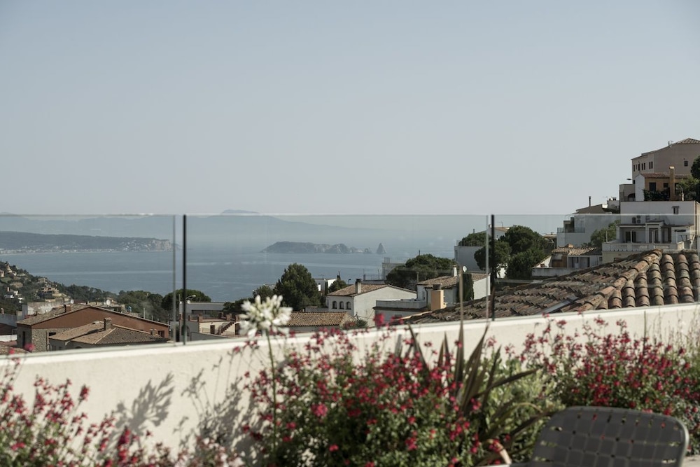 Alta House Begur 64/69