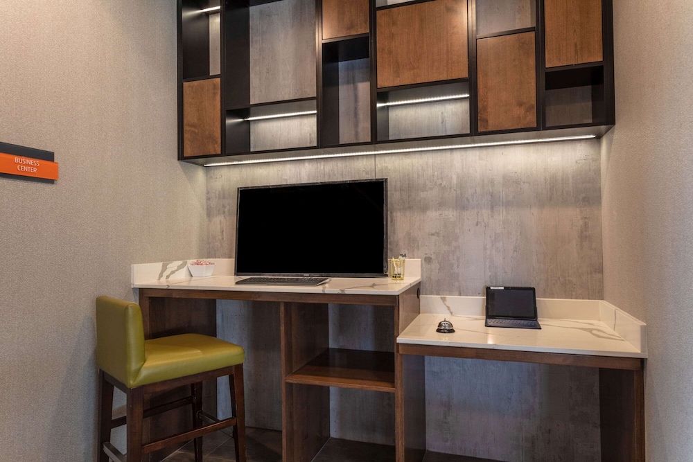La Quinta Inn & Suites By Wyndham Limon 34/43