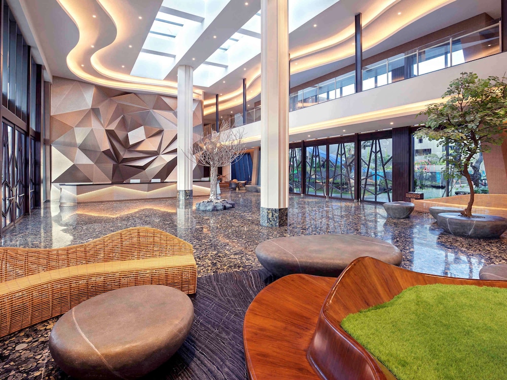 Grand Mercure Malang 6/67
