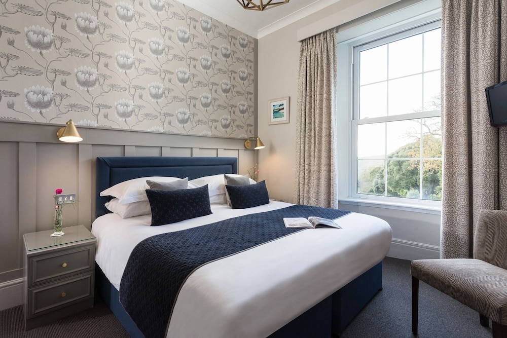 Signature, Suite, King Bed, Sofa