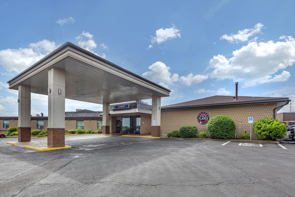 Quality Inn & Conference Centre Midland 2/54