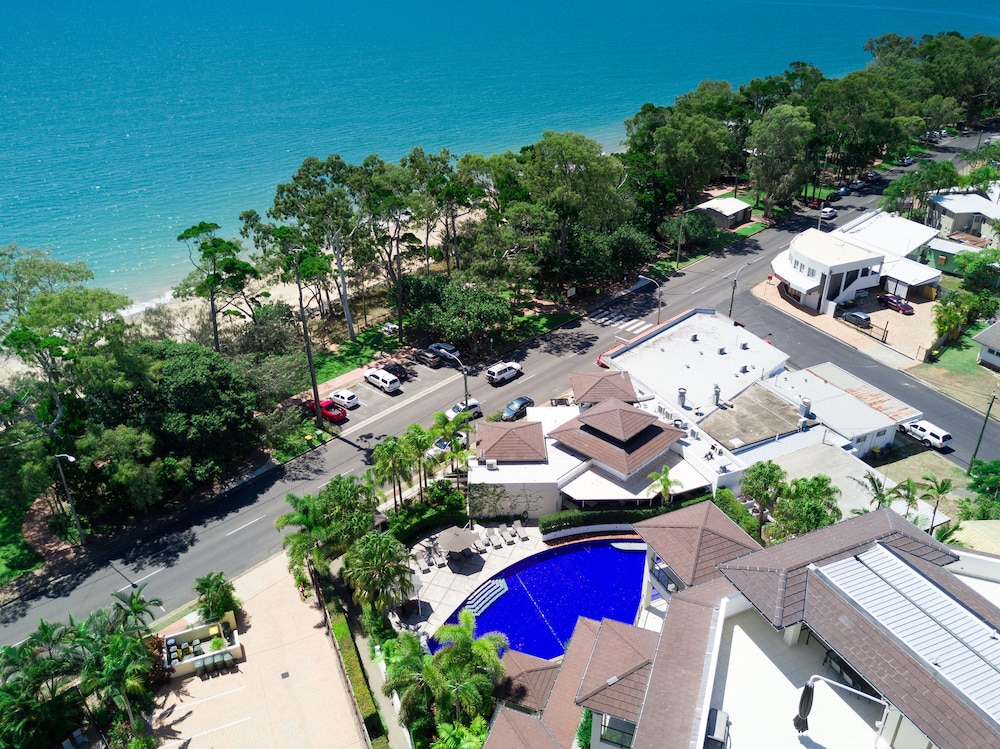 Grand Mercure Allegra Hervey Bay 69/74
