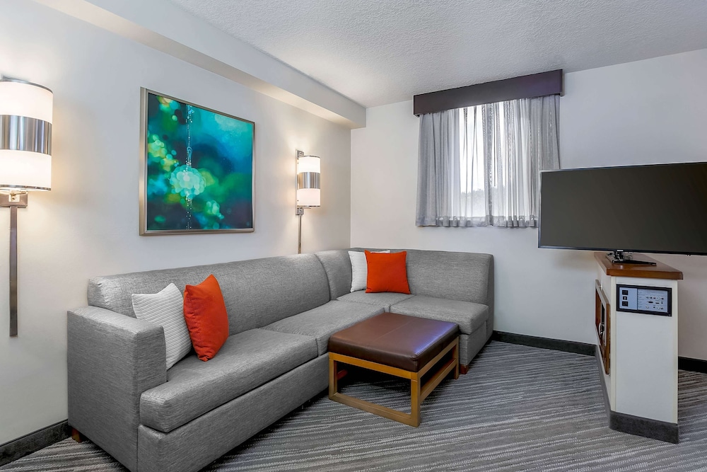 Hyatt Place Lake Mary Orlando North 32/53
