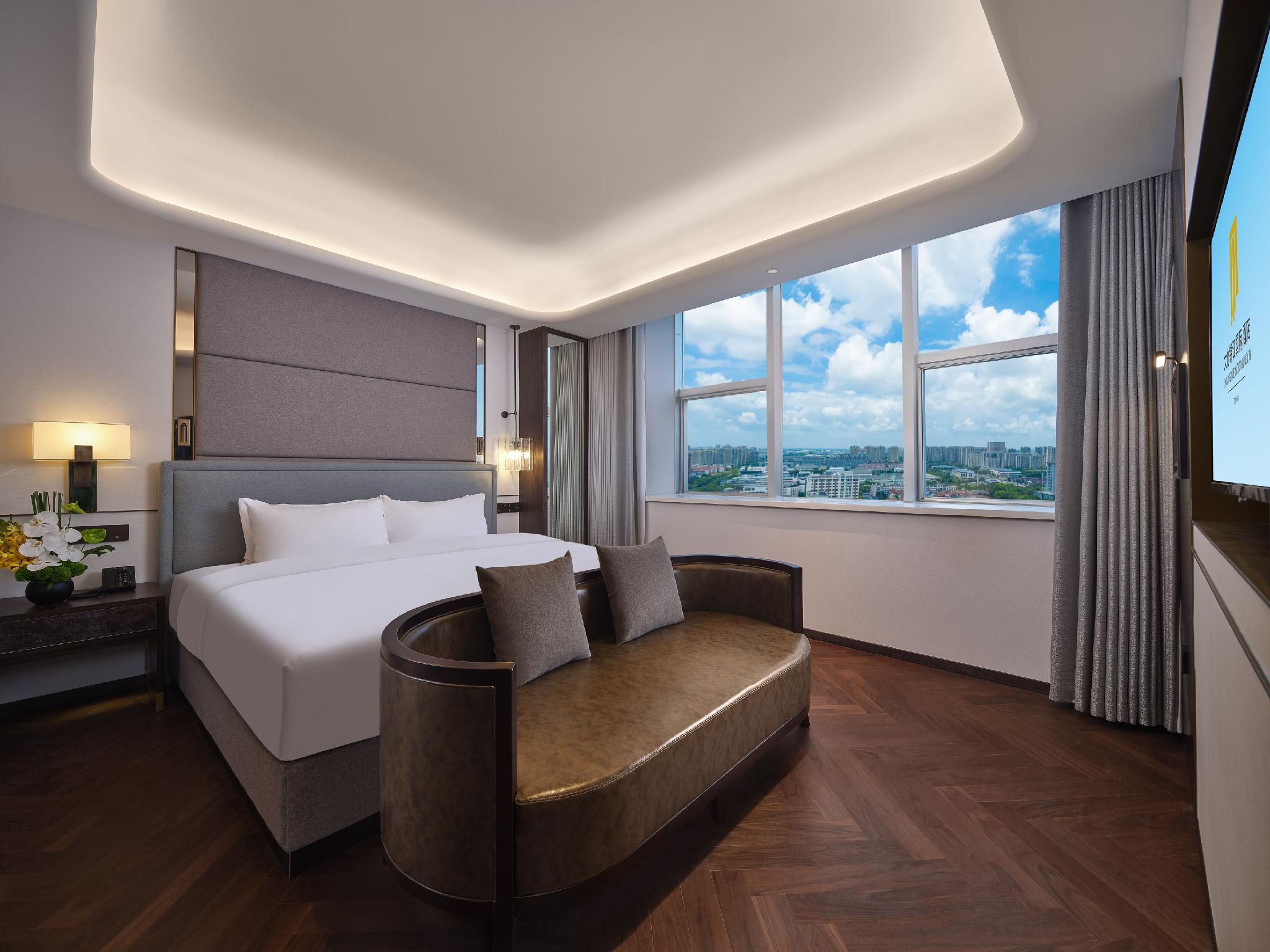 Select, Suite, King Bed