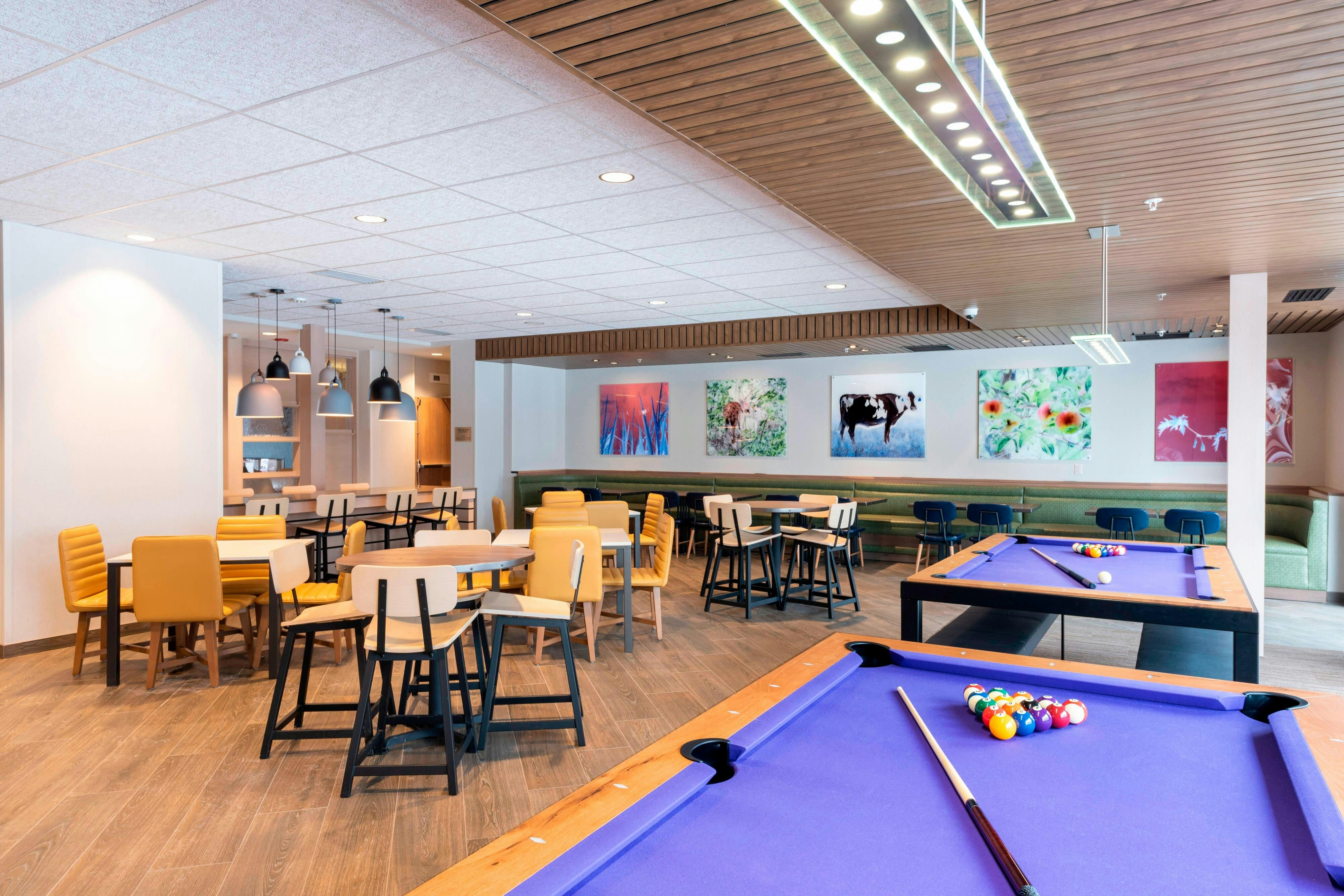 Fairfield Inn And Suites Fair Oaks Farms 41/56