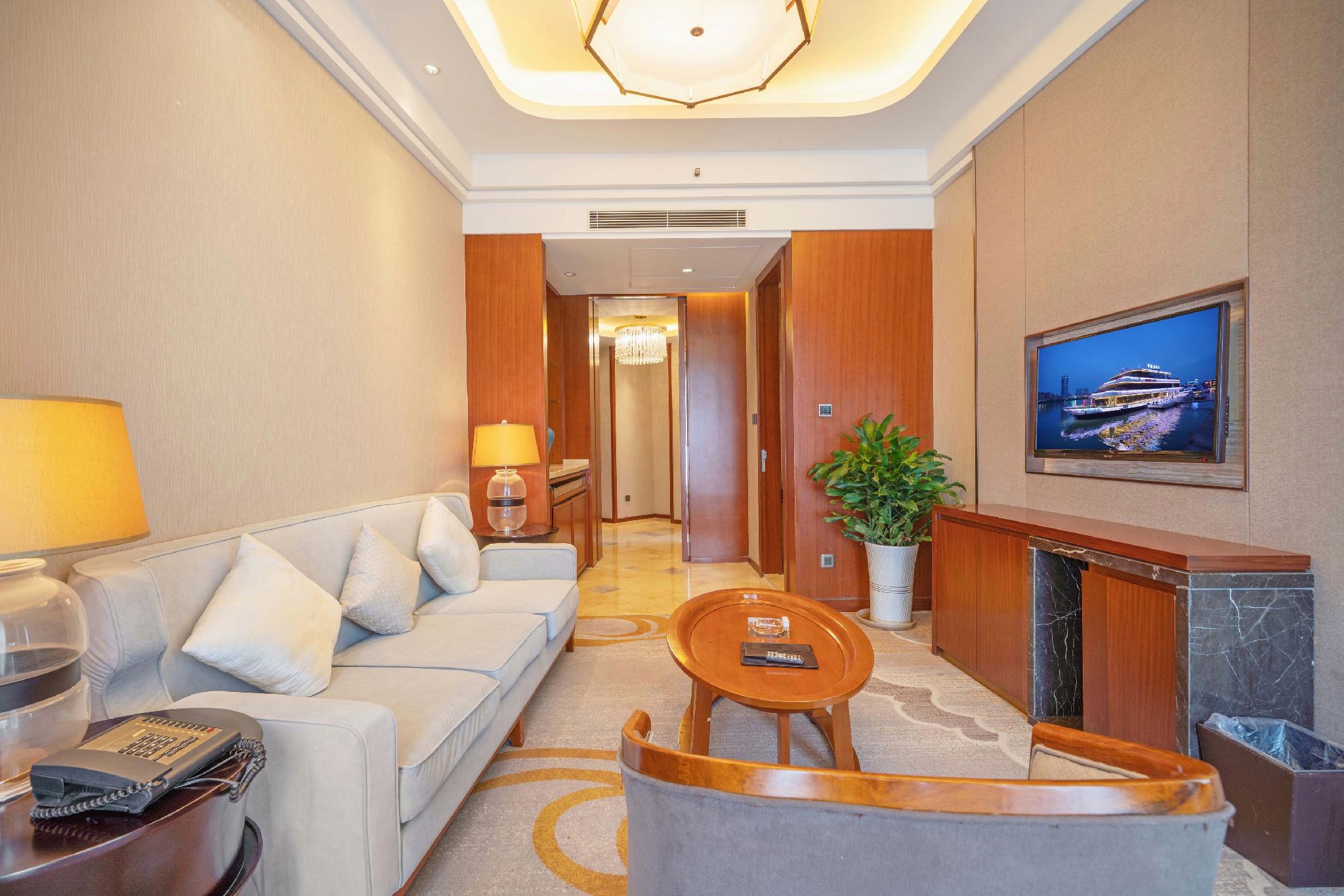Jiazhou Ligang Hotel 18/24
