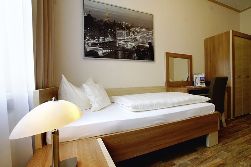 Hotel Deutsches Haus 4/23