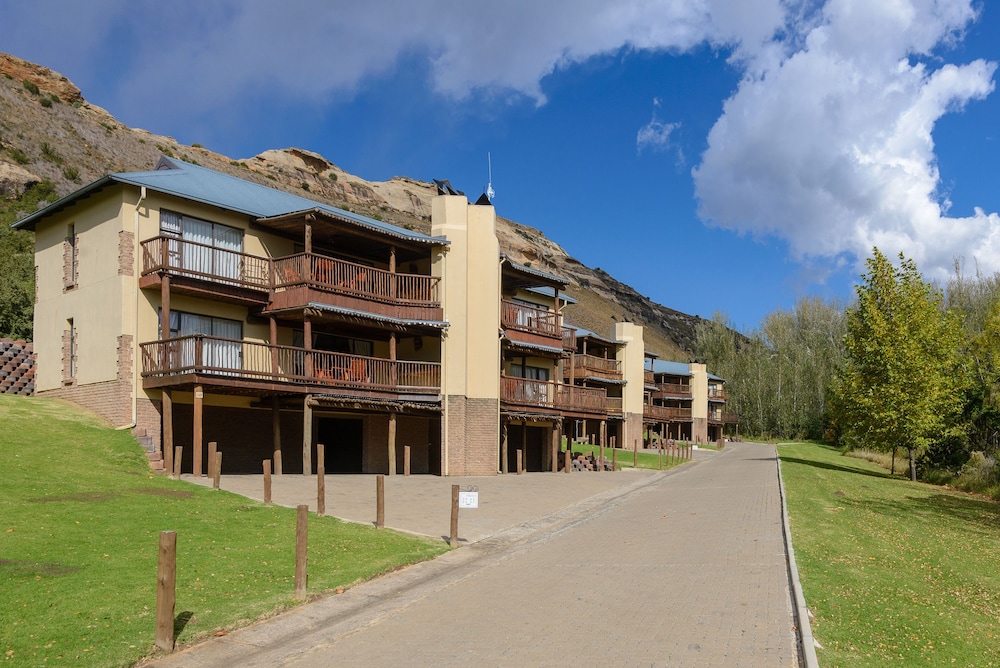 Kiara Lodge 4/69