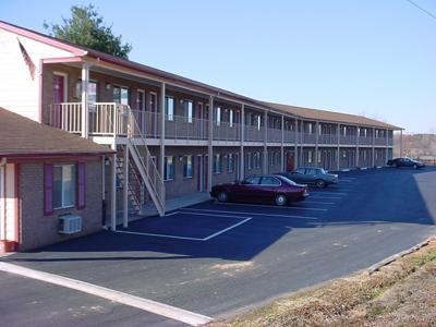 Americas Best Value Inn Jonesville 18/20